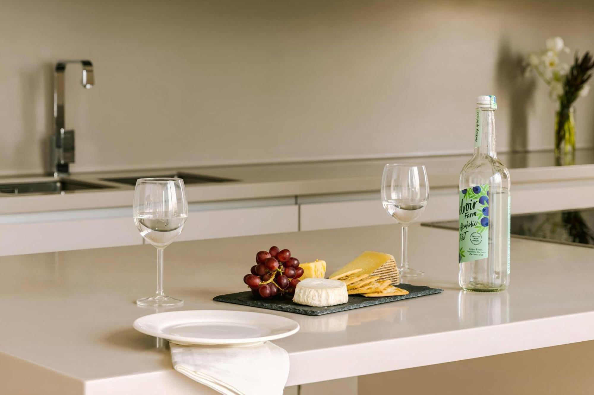 Sonder By Marriott Bonvoy Jbr The Walk Apartments 두바이 외부 사진